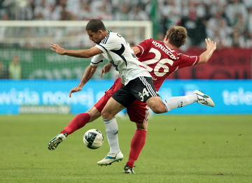 Legia ucieka się do wymuszeń faulu