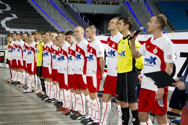 Prezentacja Łódzkiego Klubu Sportowego przez rundą wiosenną sezonu 2013/2014 rozgrywek IV ligi grupy łódzkiej.