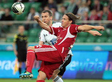 Jakub Wawrzyniak został zmieniony w przerwie