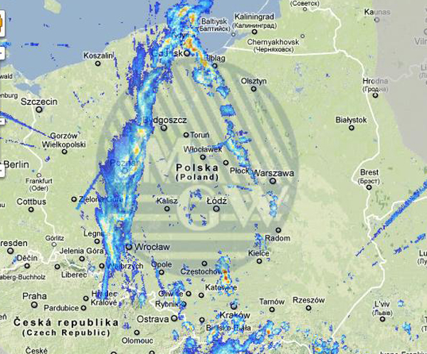 Front atmosferyczny nadciąga z zachodu, ale nad Łódź burzowe chmury dotarły z południa.
