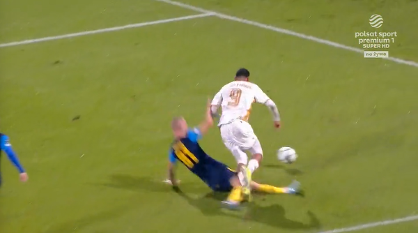 Lamine Diaby-Fadiga faulowany