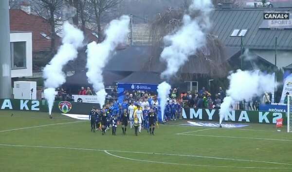 Premierowe wyjście na murawę w historii PKO Ekstraklasy