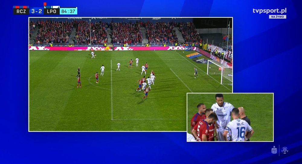 VAR przy akcji Brunesa