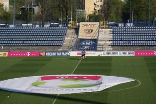 Stadion w Chorzowie świeci pustkami