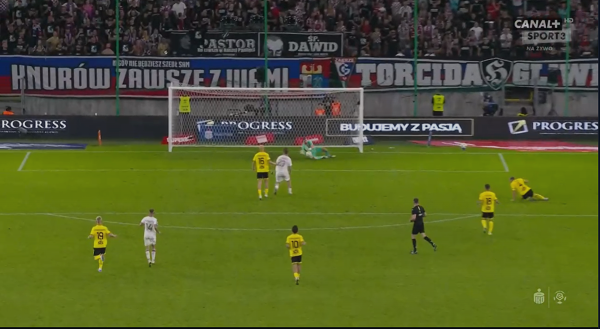 Błąd bramkarza Widzewa