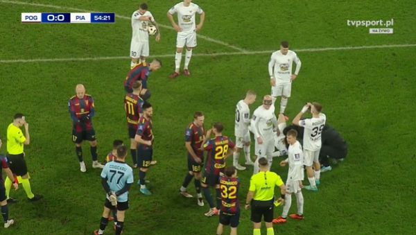 Przepychanka w polu karnym