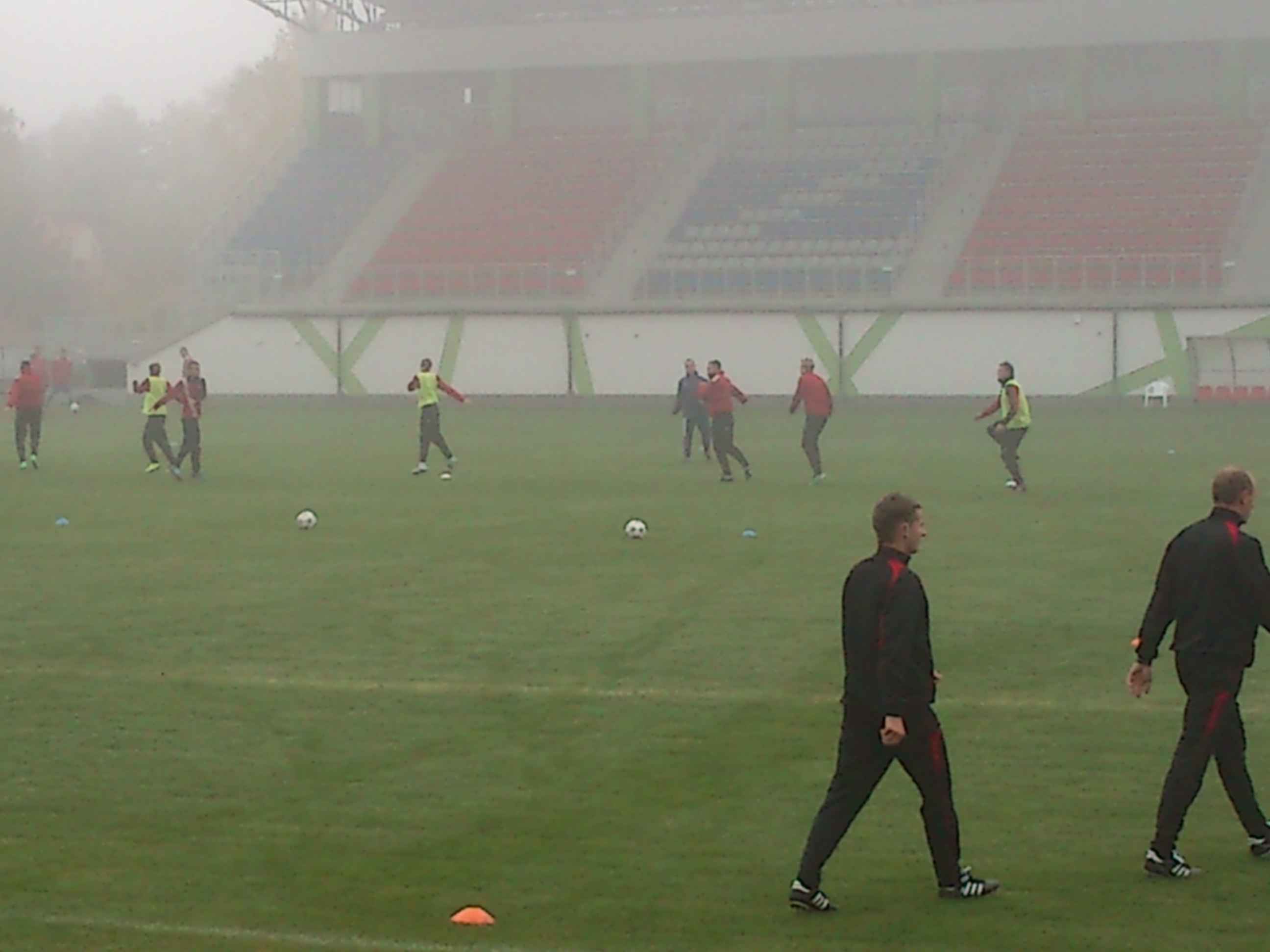 Dolcan Ząbki - GKS Tychy. Rozgrzewka zawodników