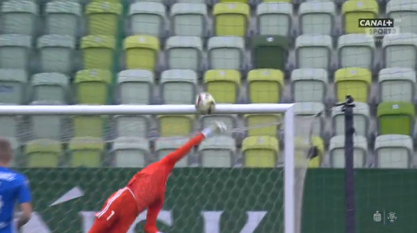 Poprzeczka po strzale Atanasova