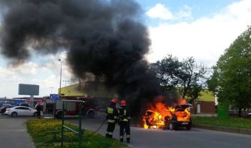 Spłonęło auto na Widzewie!